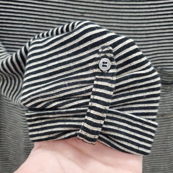 Soft Joie Women's Black Gold Metallic Thread‎ Roll Tab Sleeve Pocket Knit Top M - Picture 2 of 7